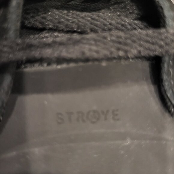 Straye Stanley Suede Low Top Skate Shoe in Black Cream NWOT Mens 4 Womens 5.5 - Picture 8 of 9